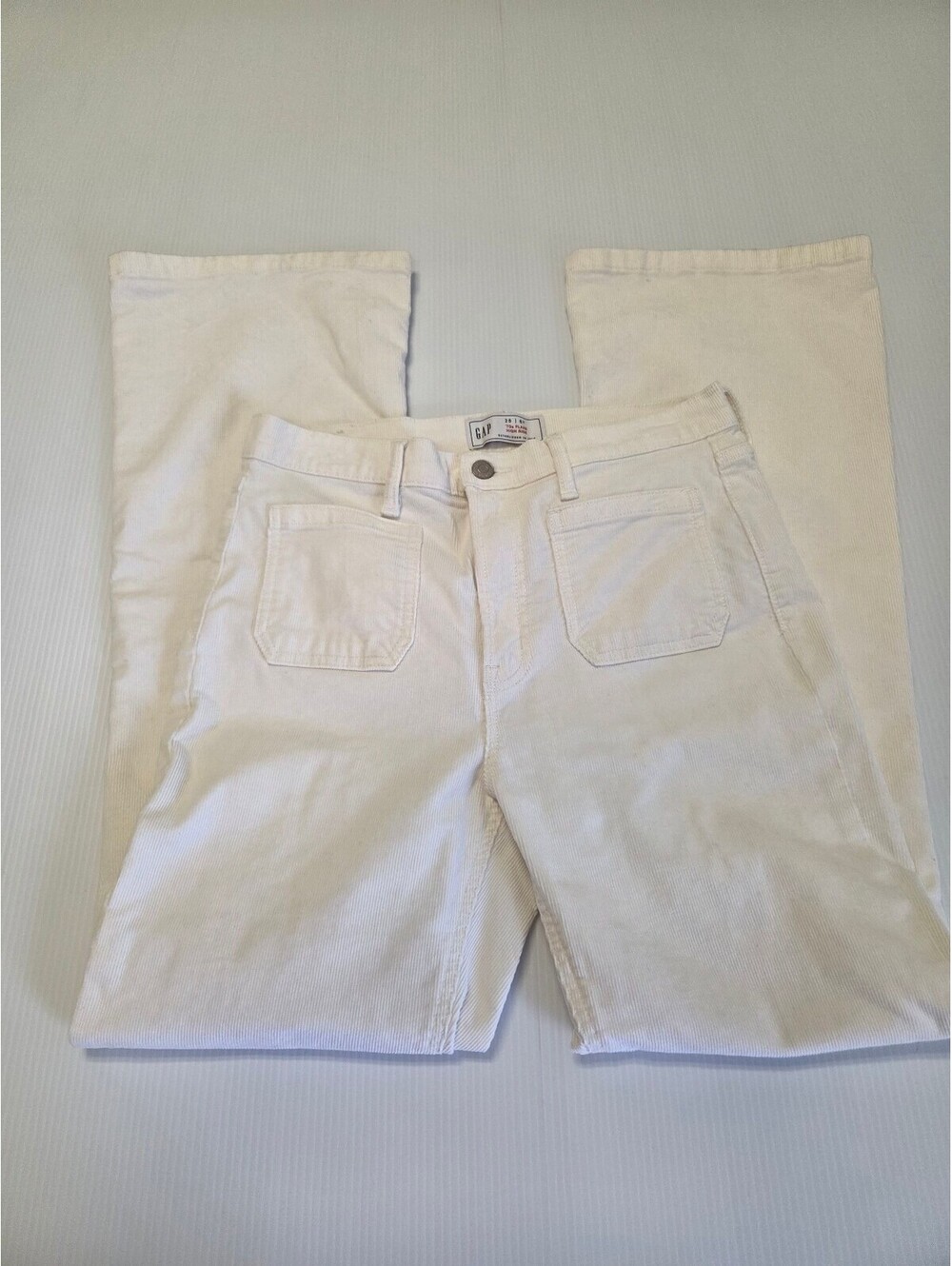 GAP '70s Flare High Rise White Corduroy Pants Size 28 6R